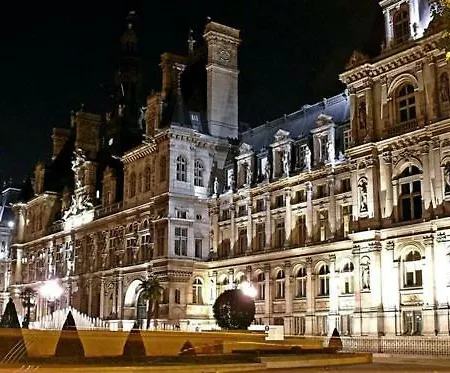 The Marais - 4th - Beautrellis * Paryż